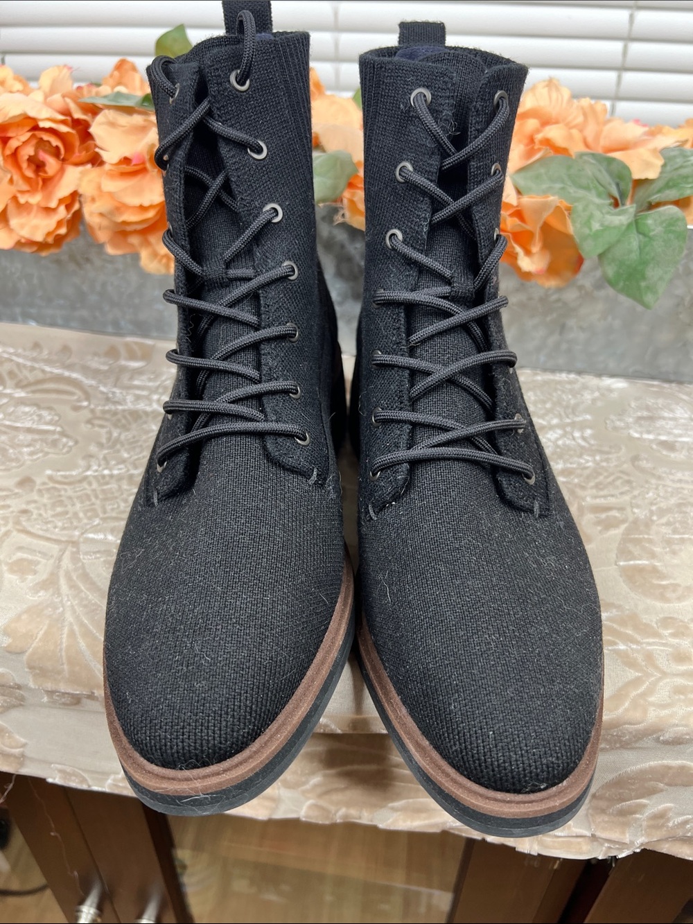 Rothy's The Laced Lug Boot in Onyx Black Size 8.5 - Picture 3 of 11